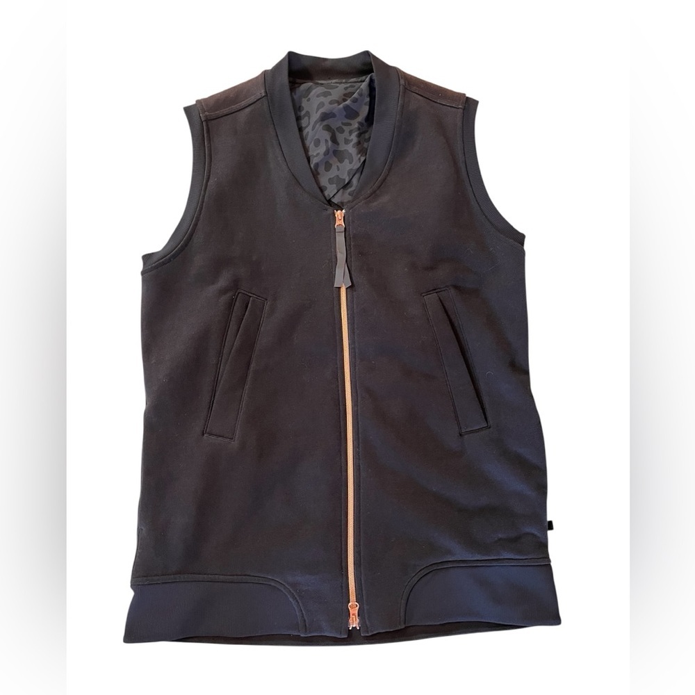 Lululemon Black Sleeveless VEST. Black. SMALL. Cozy Soft Minimalist Layering - Picture 1 of 8